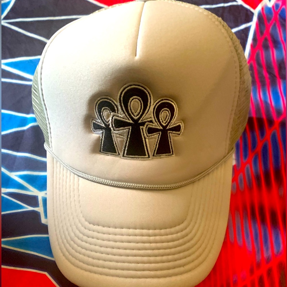3xAnkh grey & black/white rsmxnyc trucker hat mesh back